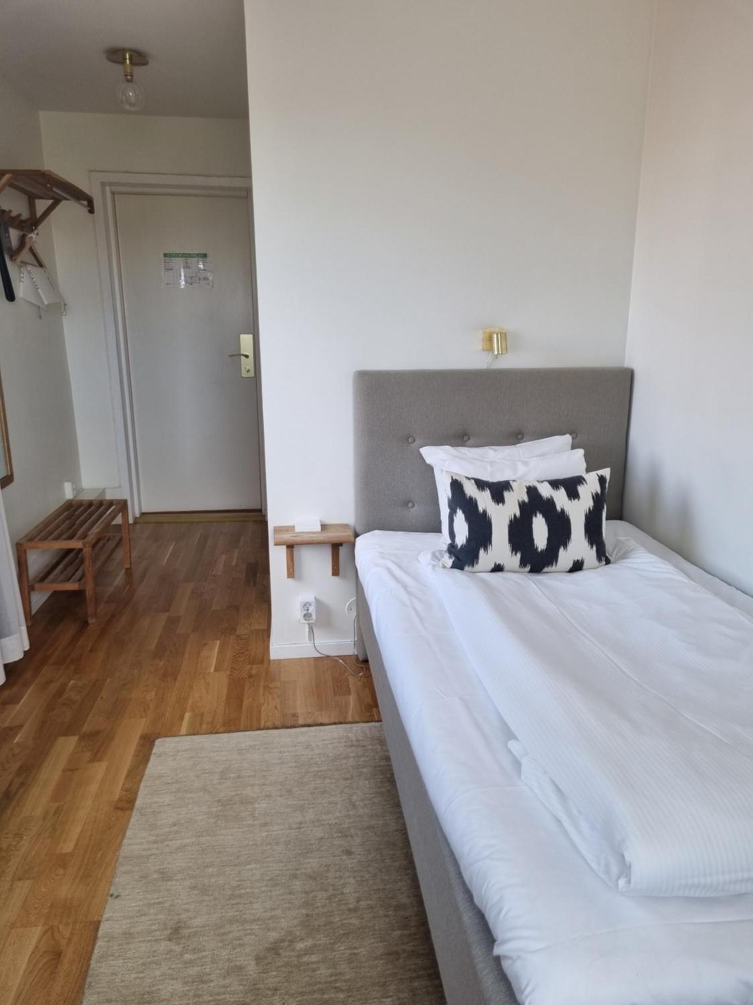 Mjoelby Stadshotell Ngoại thất bức ảnh