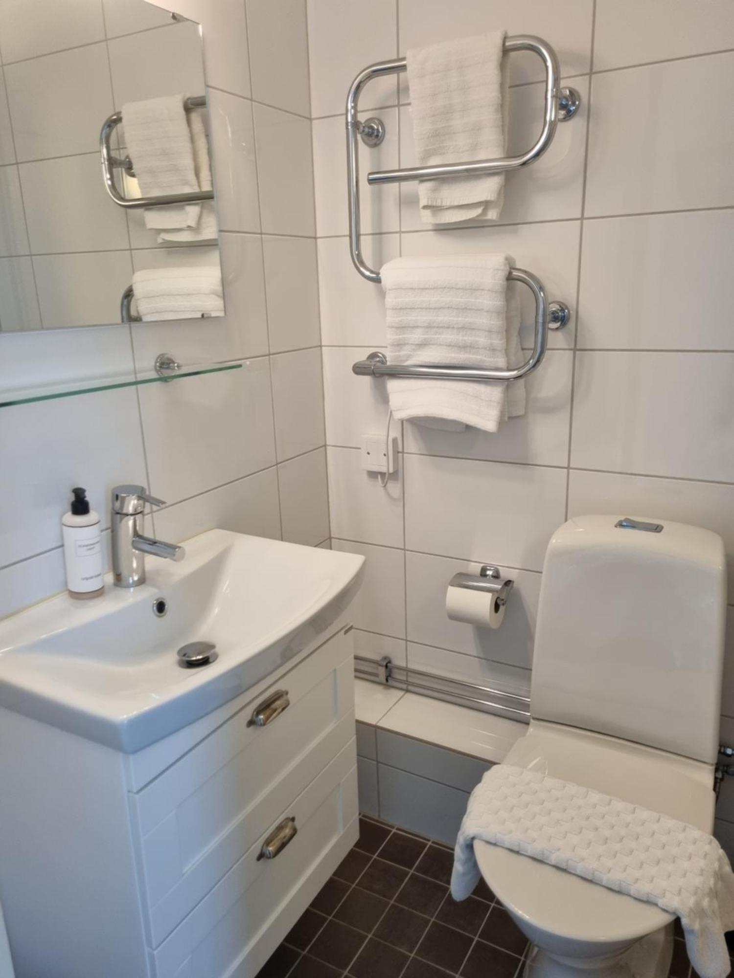 Mjoelby Stadshotell Ngoại thất bức ảnh