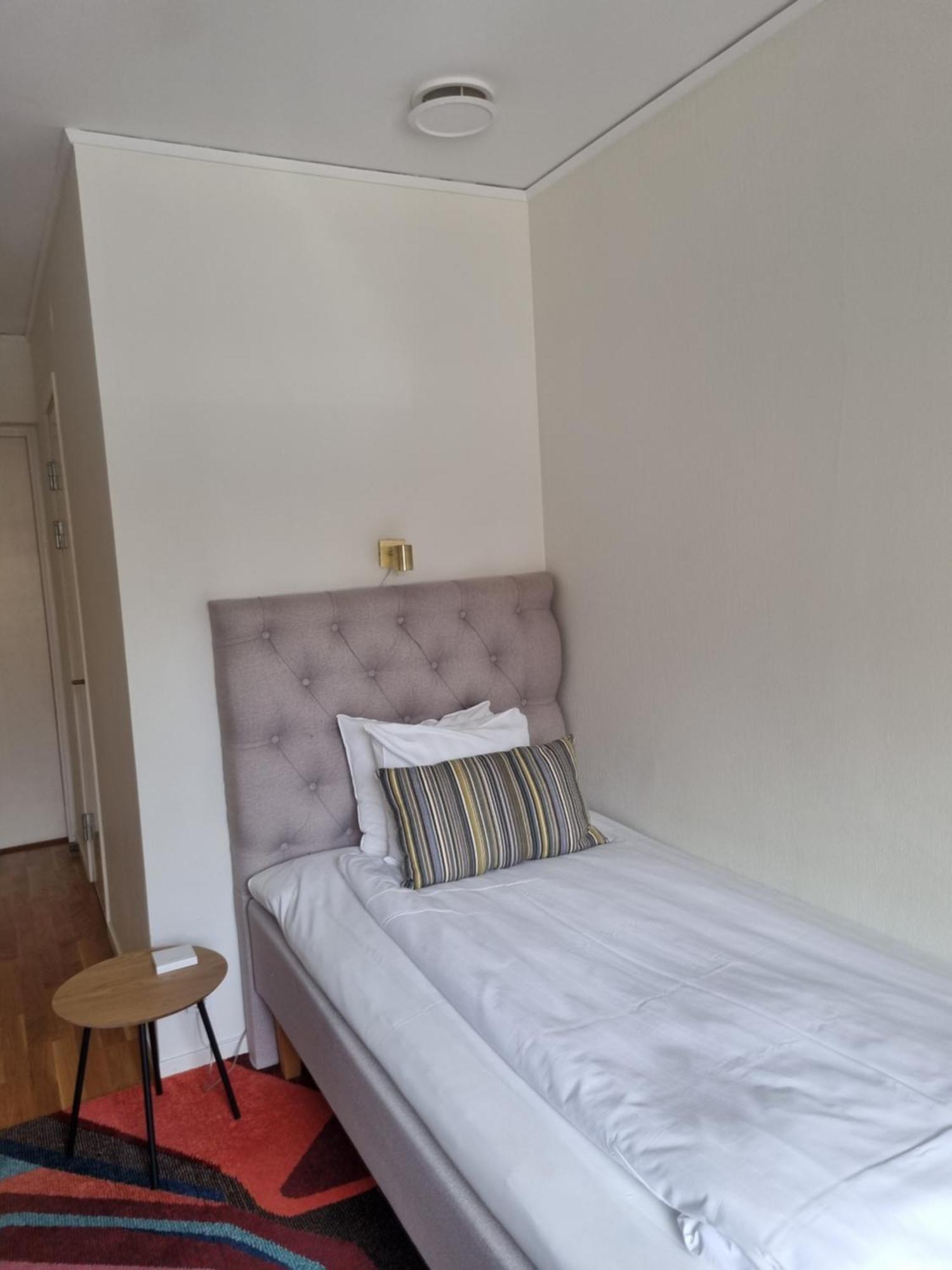 Mjoelby Stadshotell Ngoại thất bức ảnh